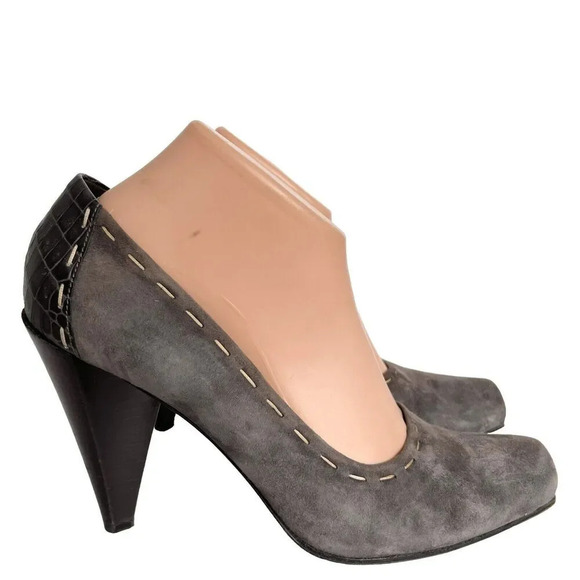 DONALD J PLINER Signature Berri Suede Pumps Womens 10M Suede Taupe Stitched Heel - Picture 1 of 7